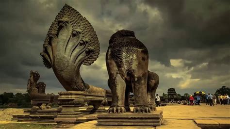 Secrets Picture of Angkor Wat, World's Largest Hindu Temple In Combodia ...