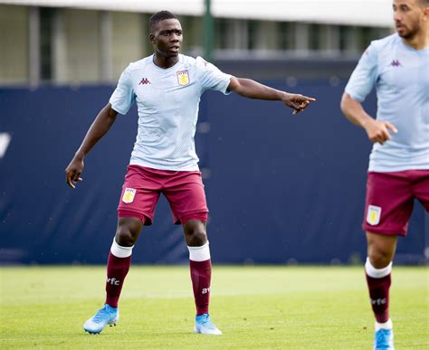 PICTURES: Marvelous Nakamba Makes Aston Villa Debut – Pindula News