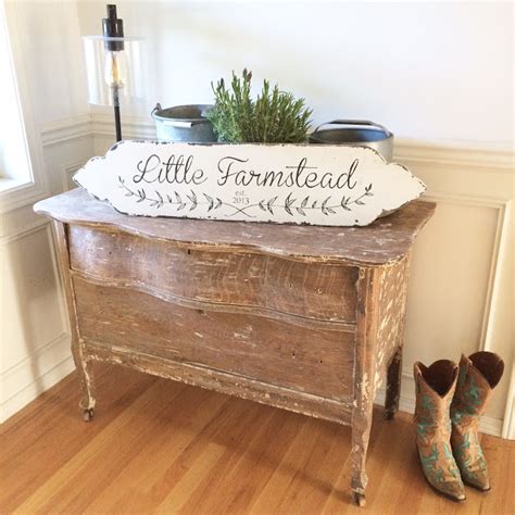 Little Farmstead: Beautiful Vintage-Inspired Farmhouse Style Signs...