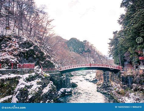 Shinkyo Bridge Crosses Over Daiya River Editorial Image - Image of historic, bridge: 160325065