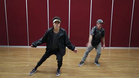 Thriller dance tutorial - YouTube