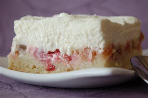 Spork-tacular Food: Rhubarb Custard Bars