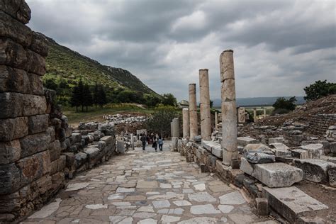 Does Turkey have the most impressive Greek ruins? A trip to Ephesus ...