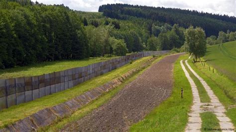 Remembering inner-German border victims | Germany | News and in-depth ...