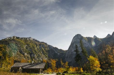 10 Best Fall Vacations In Europe | Save A Train