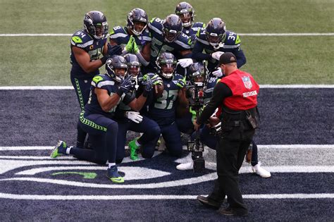 Do the Seattle Seahawks have the NFC West’s worst roster? CBS Sports ...