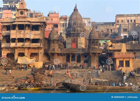 Manikarnika Ghat editorial stock image. Image of indian - 40836059