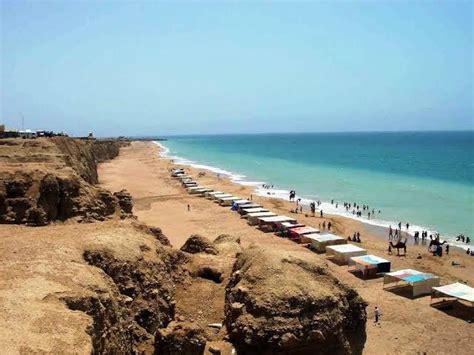 6 beautiful beaches located in Pakistan | Reviewit.pk