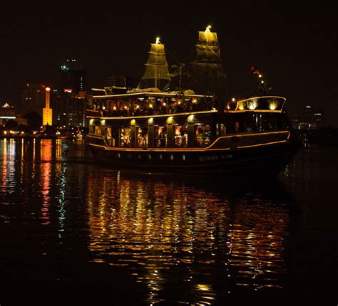 The Saigon River cruise by night - Ho Chi Minh City Travel Guide