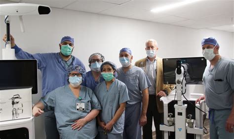 Community Memorial Begins Robotic Surgery Program - CMH