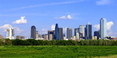 File:Dallas, Texas Skyline 2005.jpg - Wikimedia Commons