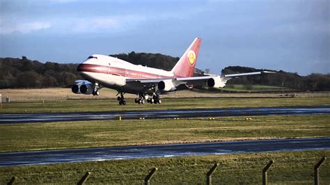 Boeing 747SP landing at Glasgow Prestwick , VP-BAT - YouTube