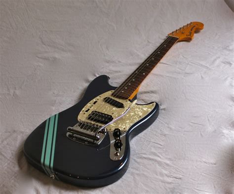 Fender Kurt Cobain Mustang image (#568685) - Audiofanzine