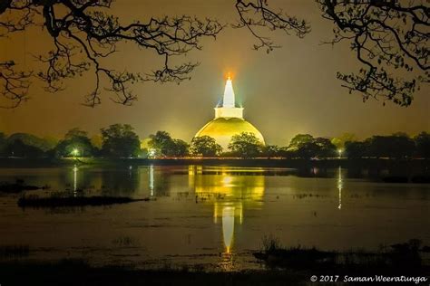 Beyond the Destination Cruiser: Ruwanweliseya....Anuradhapura...Sri Lanka