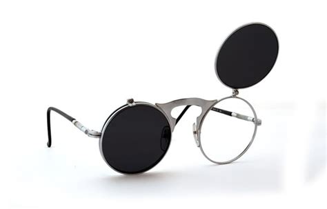 Round Flip-Up Sunglasses - TopSunglasses.net