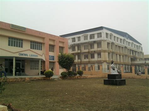 InFoWiPe: Bundelkhand University Photo Gallery 2