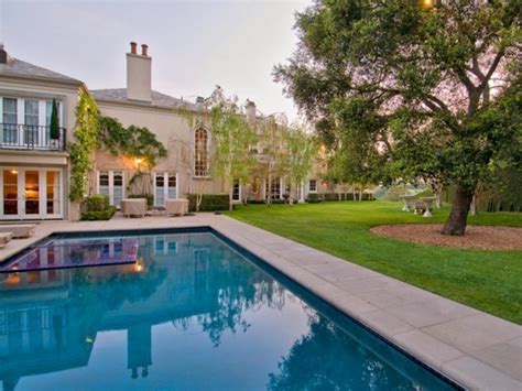 Take a tour of Elon Musk's $17 million Bel Air mansion · TheJournal.ie