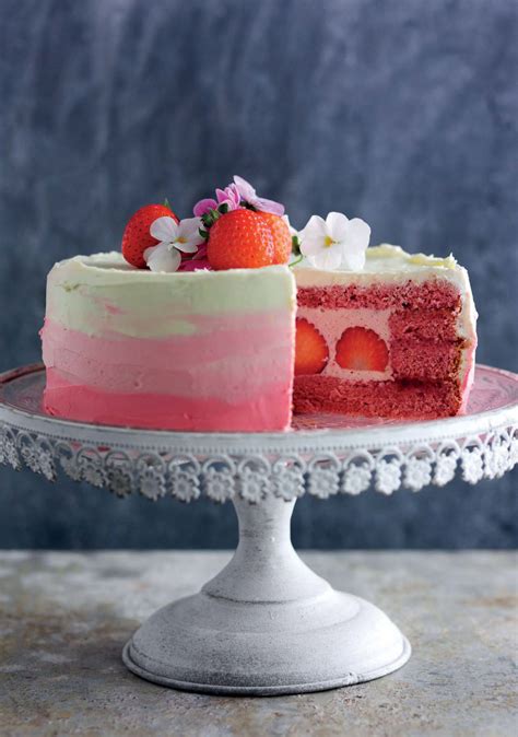 STRAWBERRY CHIFFON CAKE | Pocketmags.com