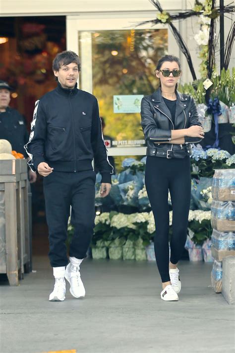 Eleanor Calder and Louis Tomlinson - Leaving Bristol Farms Supermarket ...