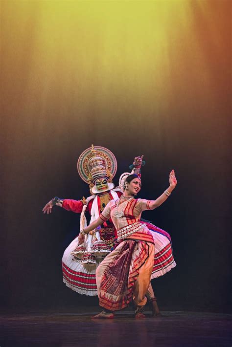 Dance Dance Photography Poses, Dance Poses, Dance Paintings, Indian Art ...