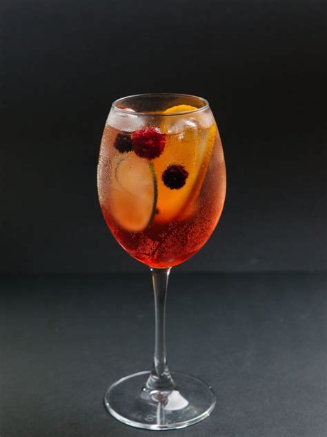 17 Crown Royal Peach Cocktail Recipes - All Nutritious