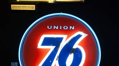 Union 76 Neon Sign | K336 | The Eddie Vannoy Collection 2020