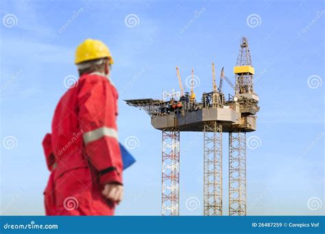 Oil rig construction stock image. Image of energy, hose - 26487259