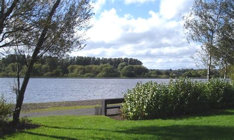 Photographs and map of Strathclyde Country Park alongside the River Clyde in central Scotland