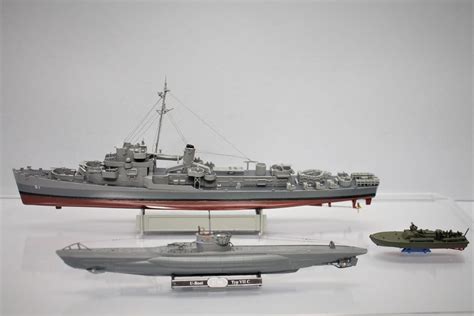 USS Buckley with U Boat and PT-109.JPG | Scale Model Addict