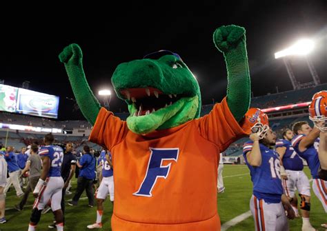 Florida football recruiting: Gators in top 5 for 4-star OT in 2024 class