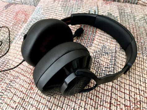 JBL Quantum 300 Gaming Headset Review | Medium