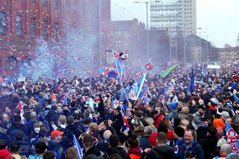 In pictures: Rangers fans celebrate Scottish Premiership title triumph | Lancashire Telegraph