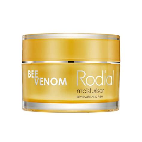 Benefits of Bee Venom-Infused Face Creams | Unveiling the Buzz: