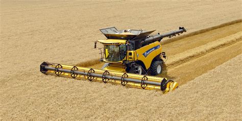 New Holland launches the world's most powerful combine harvester