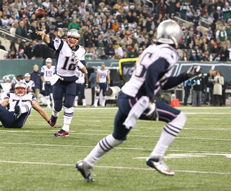 Who Does Tom Brady Throw To The Most?