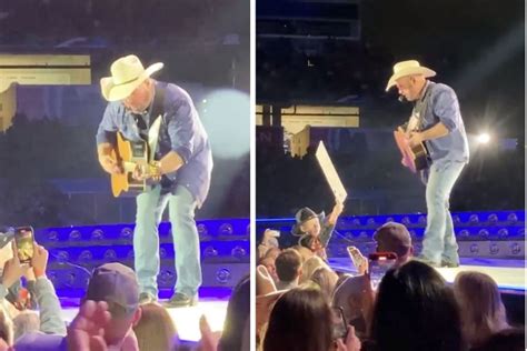 Garth Brooks Duets With Adorable 7-Year-Old at Nashville Show