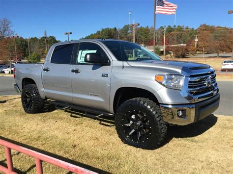 2016 Toyota Tundra Crewmax Lifted | Toyota tundra crewmax, 2016 toyota tundra, Toyota tundra