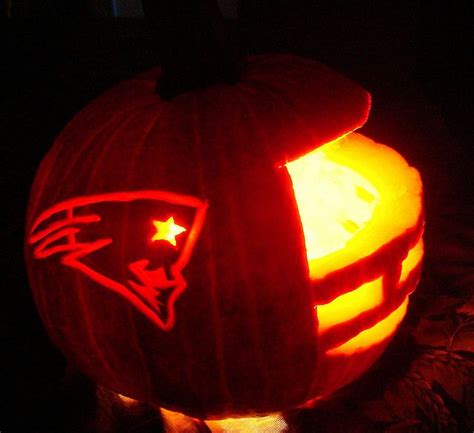 Patriots helmet by DMPalomba, via Flickr | Pumpkin carving, Pumpkin ...