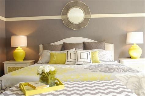 Grey and yellow bedroom interior - trendy color scheme for your home