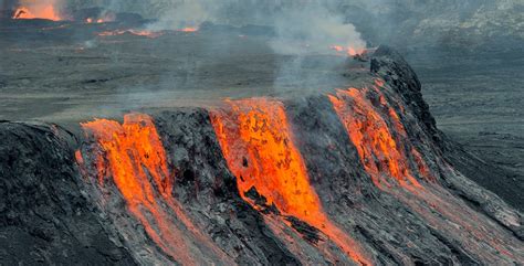 How long has Mount Nyiragongo been active- Virunga National Park