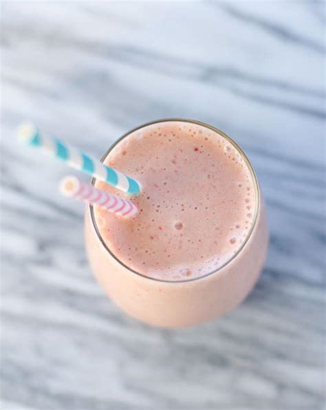 Peanut Butter And Jelly Smoothie - An Alli Event