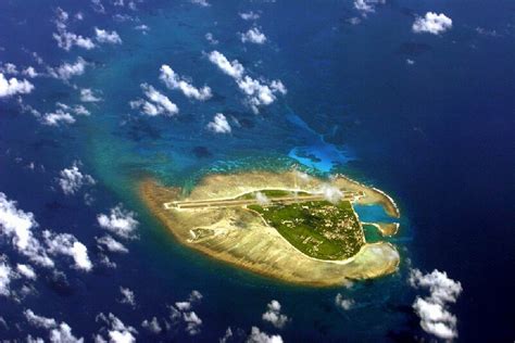 Chinese Marine Surveillance Forces Patrol Disputed Paracel Islands