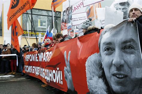 Russians March in Memory of Boris Nemtsov Four Years After His Murder ...