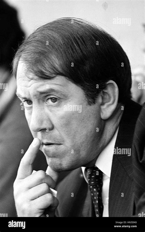 HOWARD KENDALL EVERTON FC MANAGER 12 May 1986 Stock Photo - Alamy