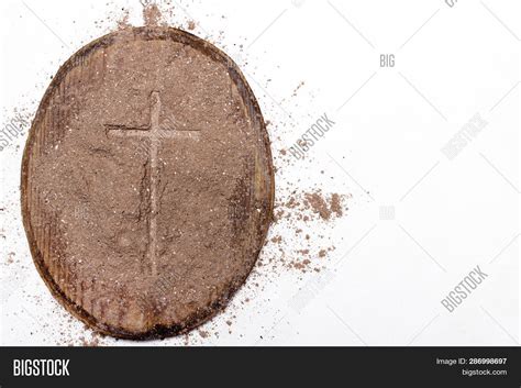 Cross Ash On White Image & Photo (Free Trial) | Bigstock