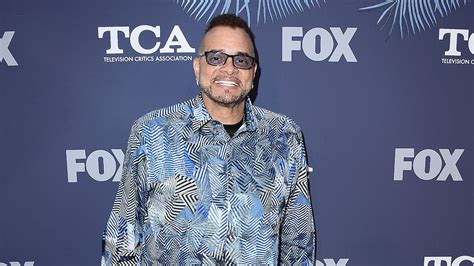 Sinbad Still Learning to Walk Again 2 Years After Stroke: 'I Am Not Done'