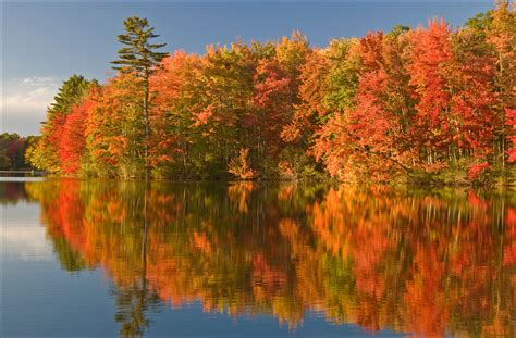 Free Updates on Maine Fall Colors Begin Sept. 12 - The Thrifty New England Traveler