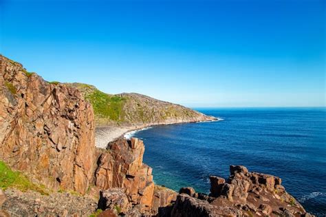 Premium Photo | The picturesque coast of the barents sea