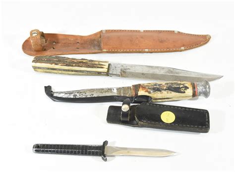 Three Knives - Landsborough Auctions