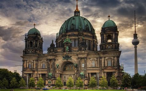 Themenkurse in Berlin | Architecture old, German architecture, Cathedral